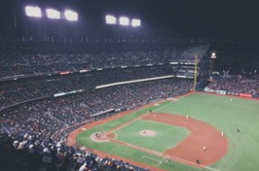 爱游戏官网充值-退役运动员组建篮球公益团队助力青少年健康成长，篮球退役人员