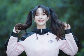 爱游戏体育在线-曹缘男子3米跳板赛道上的精彩瞬间，曹缘男子10米跳台夺金