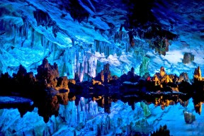 爱游戏体育app-希腊男篮在欧洲锦标赛中夺冠，续写辉煌历史，希腊男篮拿过冠军吗